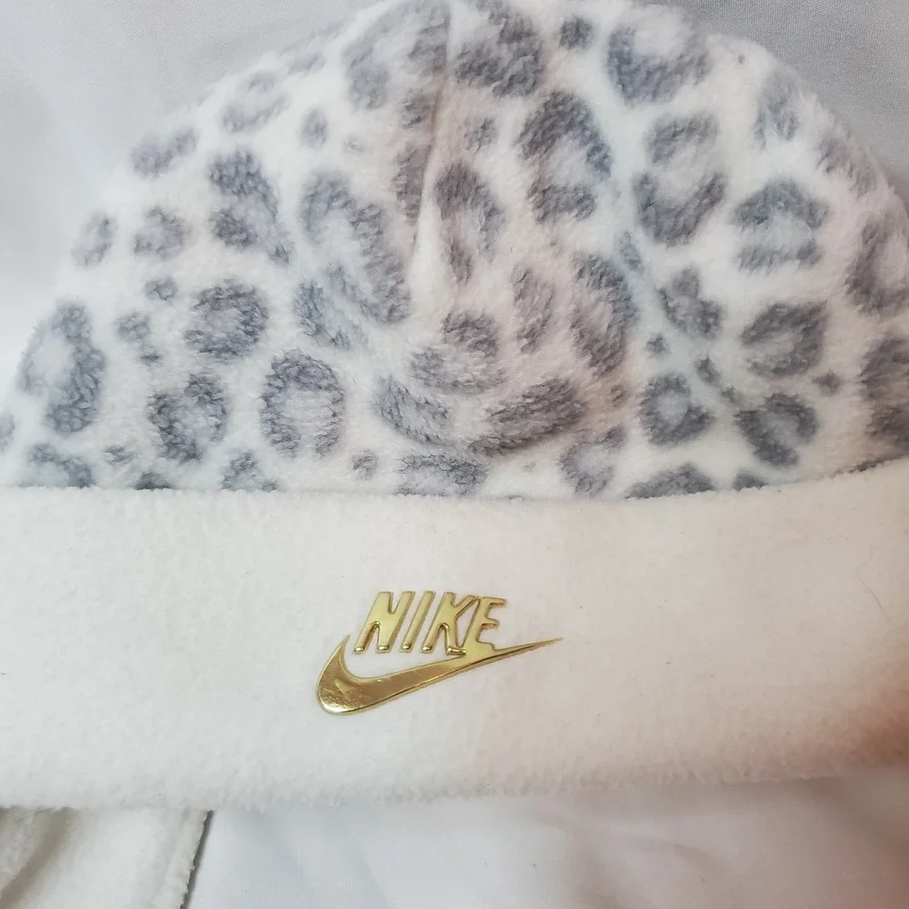 Baby‎ Girls Nike Leopard Print Fleece Trapper Hat White Grey